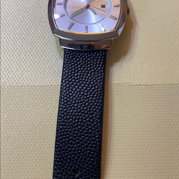 Kenneth Cole thin watch, with blue face black band - Picture 2 of 5